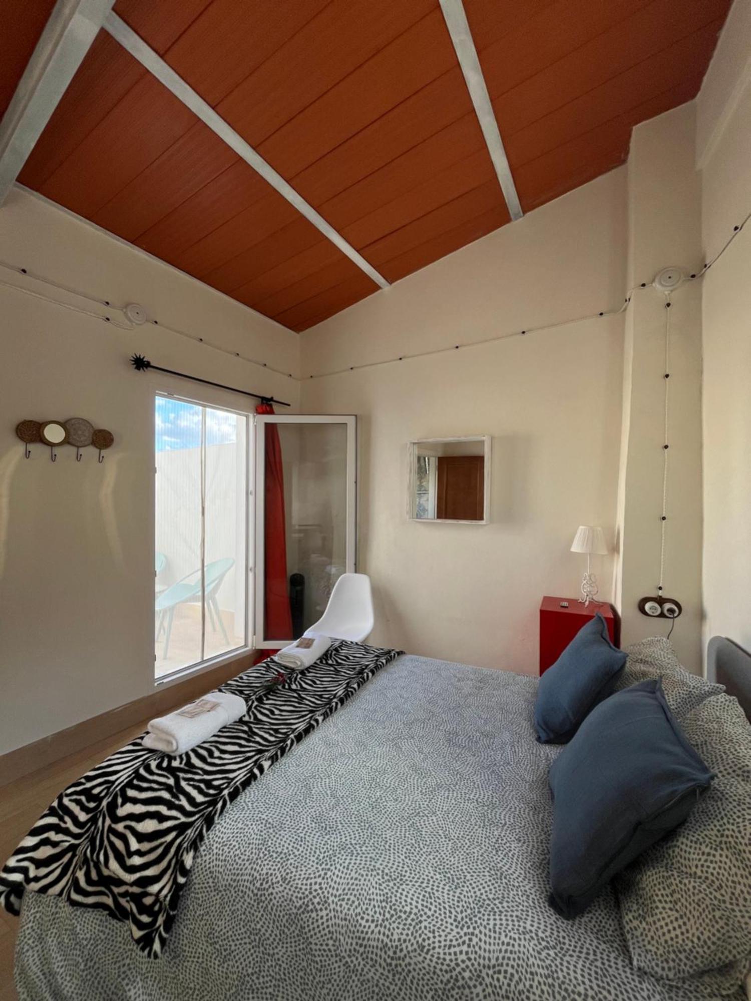 Guesthouse Jazmines Mozarabes # Wifi Баена Екстер'єр фото